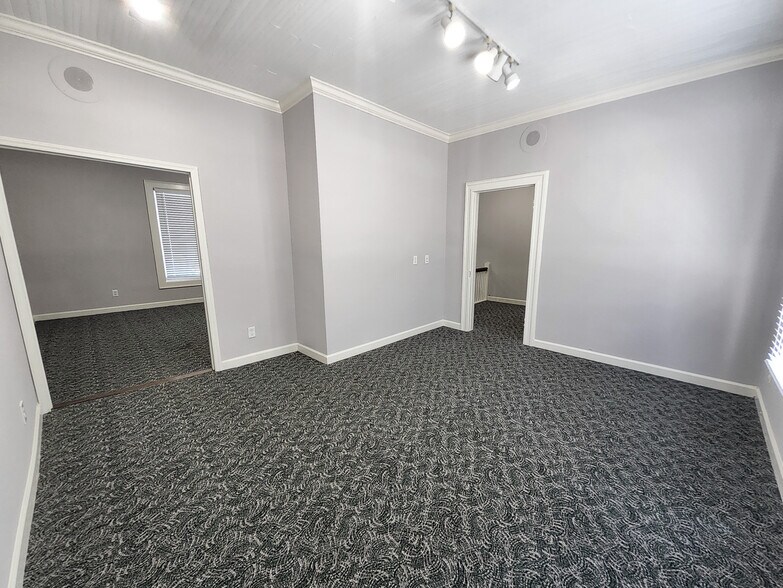 More Photos Of 191 Friarsgate Blvd, Irmo Flex For Sale
