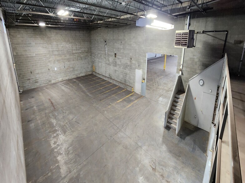 More Photos Of 1810 Kosmina Rd, Vernon Manufacturing For Sale