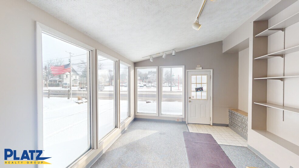 More Photos Of 1528 Mahoning Ave, Youngstown Freestanding For Sale
