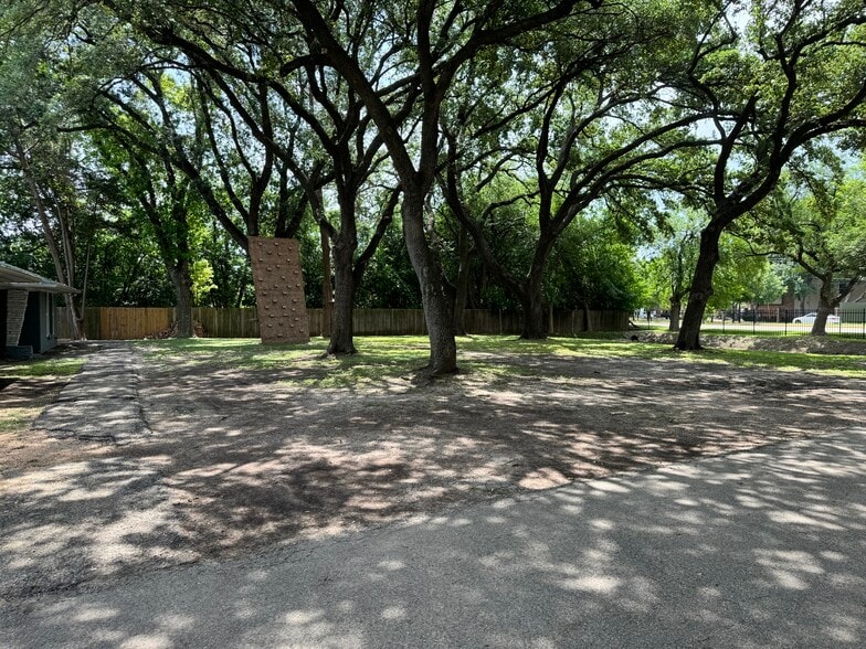 More Photos Of 12038 Bissonnet St, Houston Religious Facility For Sale
