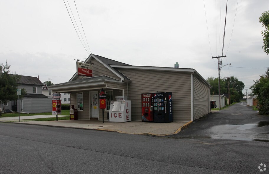 405 E Main St, Thurmont, MD 21788 Convenience Store For Sale