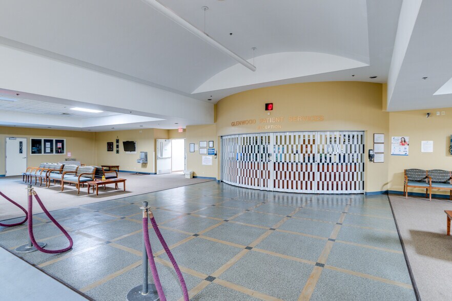 More Photos Of 102 Thomas Rd, West Monroe Medical For Sale