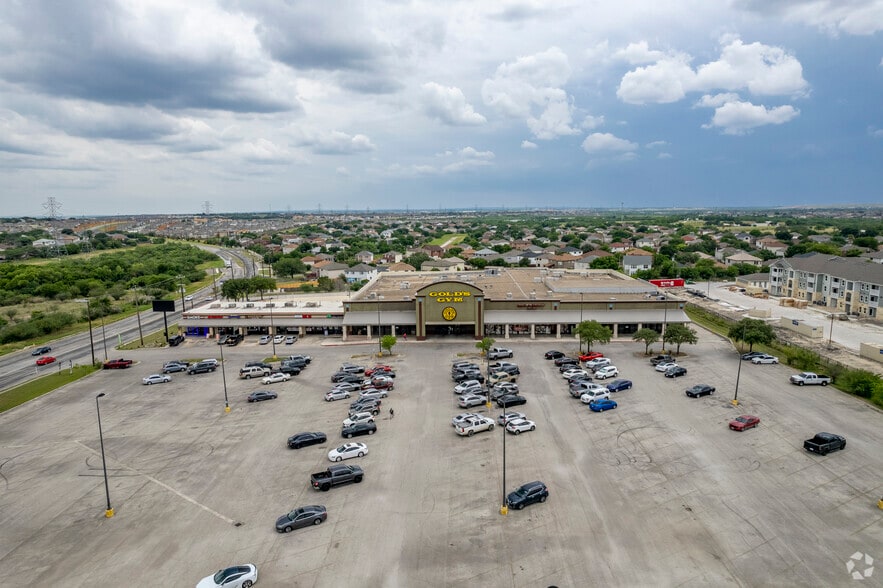 More Photos Of 7650 FM 78, San Antonio Storefront For Lease
