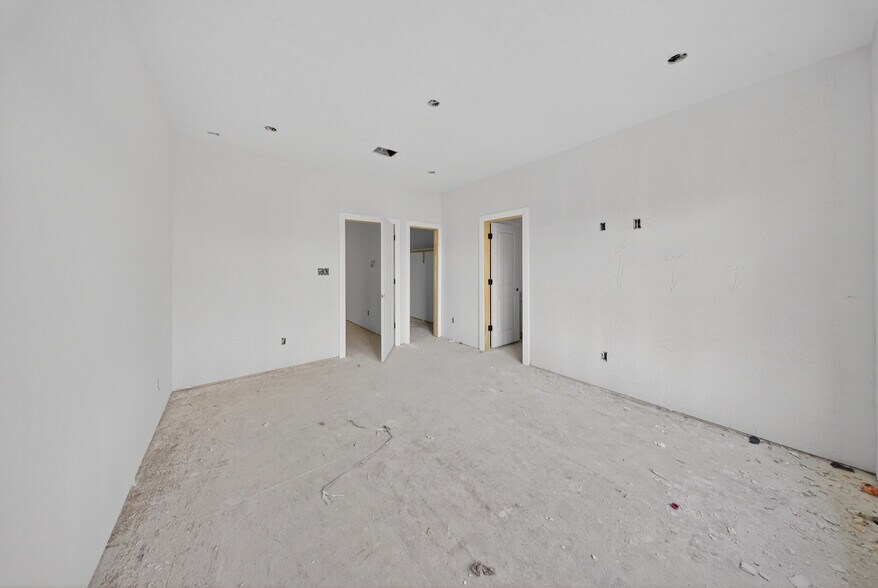 More Photos Of 525 Dakota St, San Antonio Multifamily For Sale