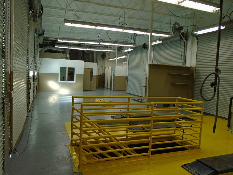 More Photos Of 202 E Palmdale Blvd, Palmdale Auto Repair For Lease