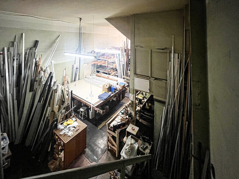 More Photos Of 319-327 14th St, Oakland Storefront For Sale