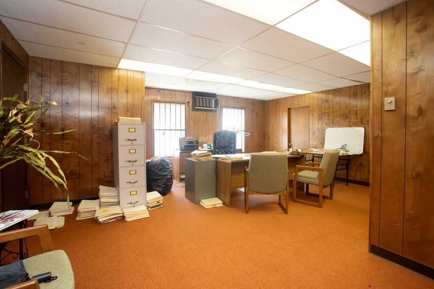 More Photos Of 377 Second St, Fall River Office Residential For Sale