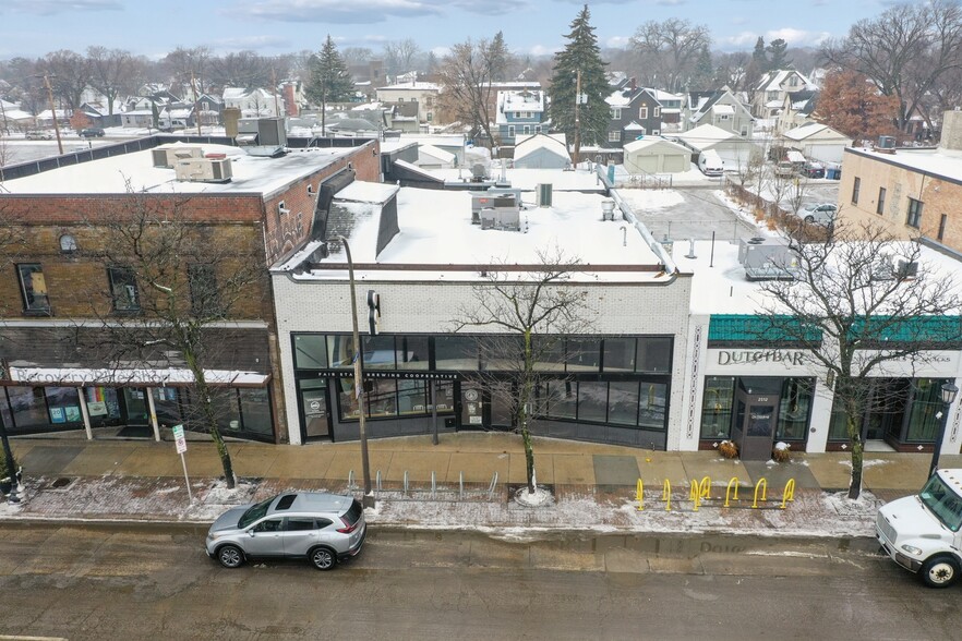 More Photos Of 2506 Central Ave NE, Minneapolis Storefront For Lease