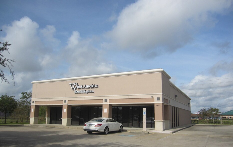 More Photos Of 2514-2550 E Broadway St, Pearland Unknown For Lease