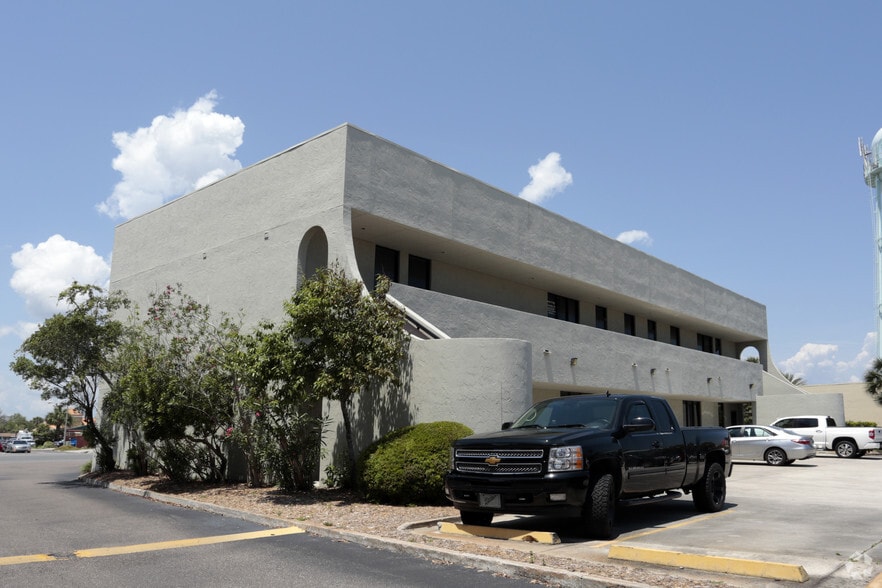 More Photos Of 2215 3rd St S, Jacksonville Beach Office For Lease