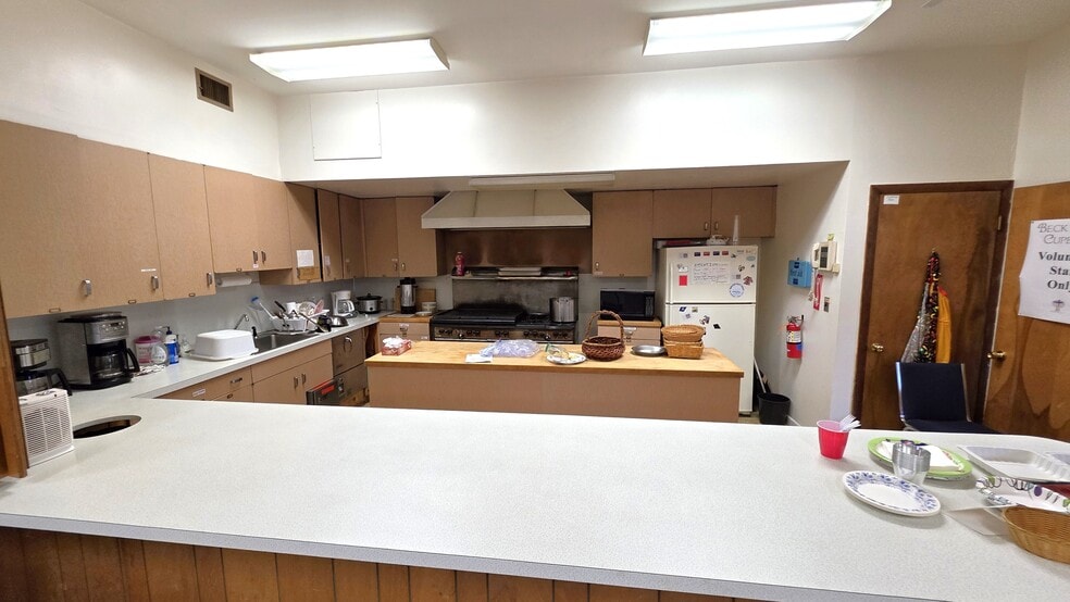 More Photos Of 505 S Main St, Thomaston Religious Facility For Sale