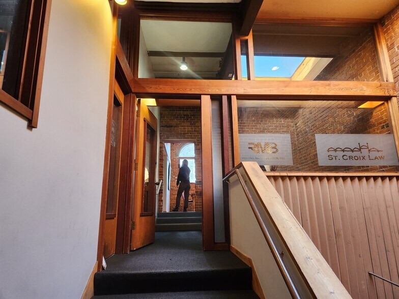 Primary Photo Of 421-423 S Main St, Stillwater Storefront Retail Office For Lease