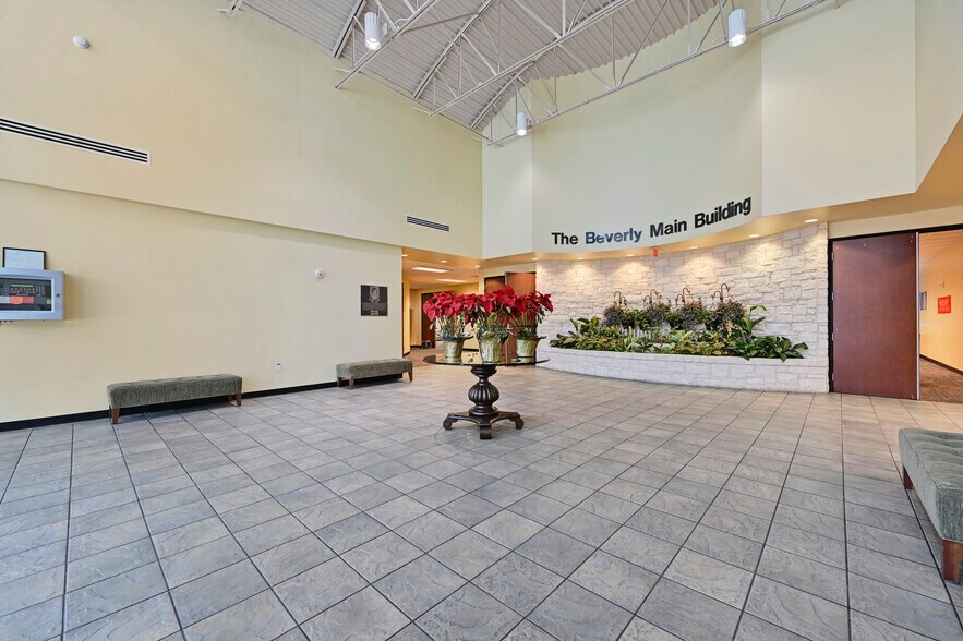 More Photos Of 8001 Centre Park Dr, Austin Office For Lease