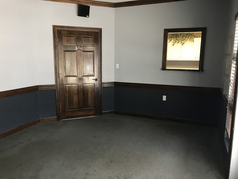 More Photos Of 4400 Bayou Blvd, Pensacola Office Residential For Lease