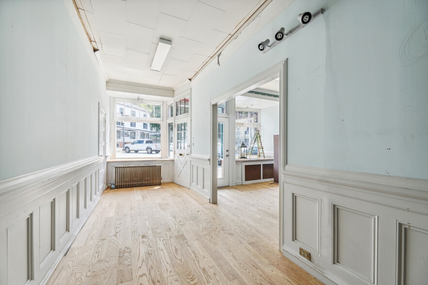 More Photos Of 75 Main St, Sussex Storefront Retail Residential For Sale