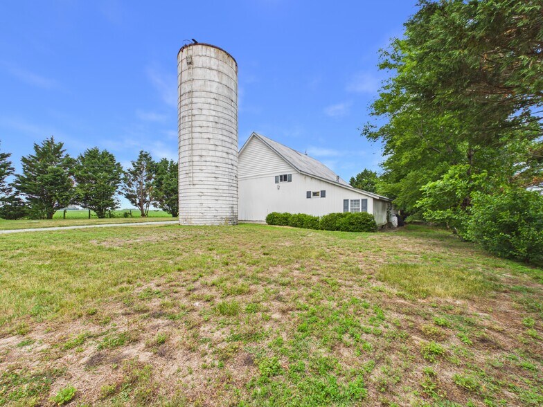 More Photos Of 26285 Broadkill Rd, Milton Hotel For Sale
