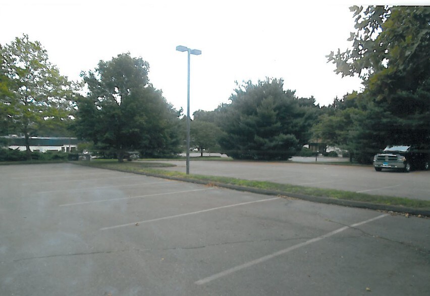 More Photos Of 1520 Highland Ave, Cheshire Office For Sale