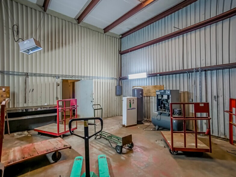 More Photos Of 2773 Marshall Dr, Tifton Warehouse For Sale