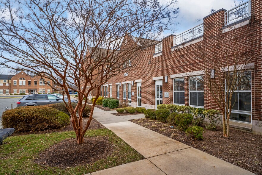 More Photos Of 21165 Whitfield Pl, Sterling Medical For Sale