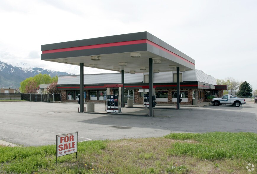 Primary Photo Of 888 E Highway 193, Layton Service Station For Lease