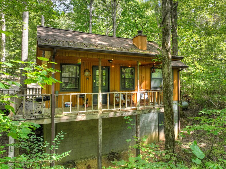 More Photos Of 77 Alpine Way, Blairsville Hotel For Sale