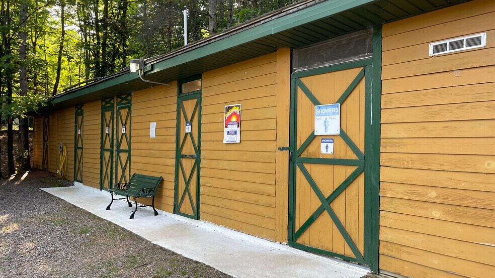 More Photos Of E24885 Misery Bay Rd, Watersmeet Hospitality For Sale