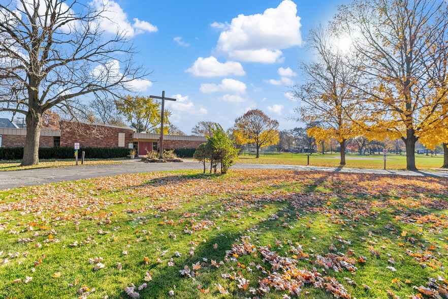 Primary Photo Of 5129 Wolf Rd, Western Springs Religious Facility For Sale