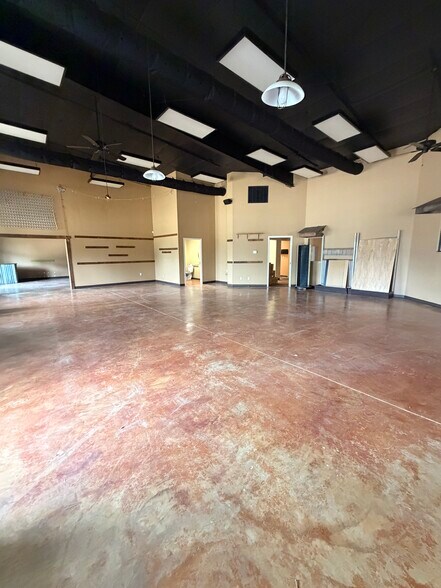 More Photos Of 829-833 W Main st, Homer General Retail For Sale