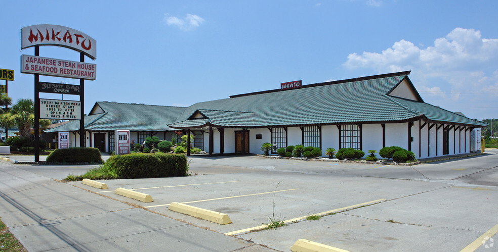 Primary Photo Of 7724 Front Beach Rd, Panama City Beach Restaurant For Sale