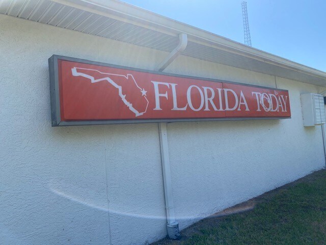 More Photos Of 240 SE Interstate Ct, Palm Bay Warehouse For Sale