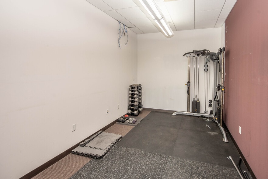 More Photos Of 1678-1692 Ord Way, Oceanside Warehouse For Lease