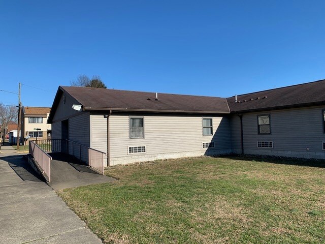 More Photos Of 212 4th St, Yorkville Assisted Living For Sale