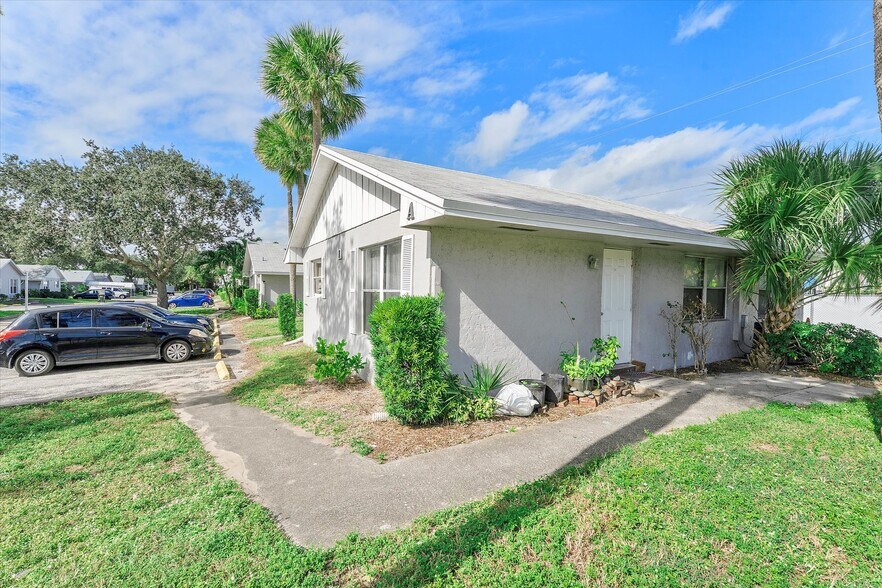 More Photos Of 1100 SW 4th Ave, Delray Beach Apartments For Sale