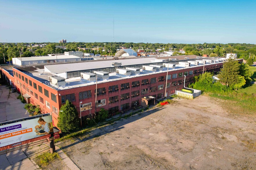 Primary Photo Of 1305 S Cedar St, Lansing Warehouse For Sale