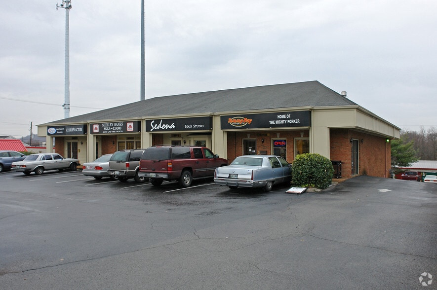 More Photos Of 4811 Trousdale Dr, Nashville Freestanding For Lease