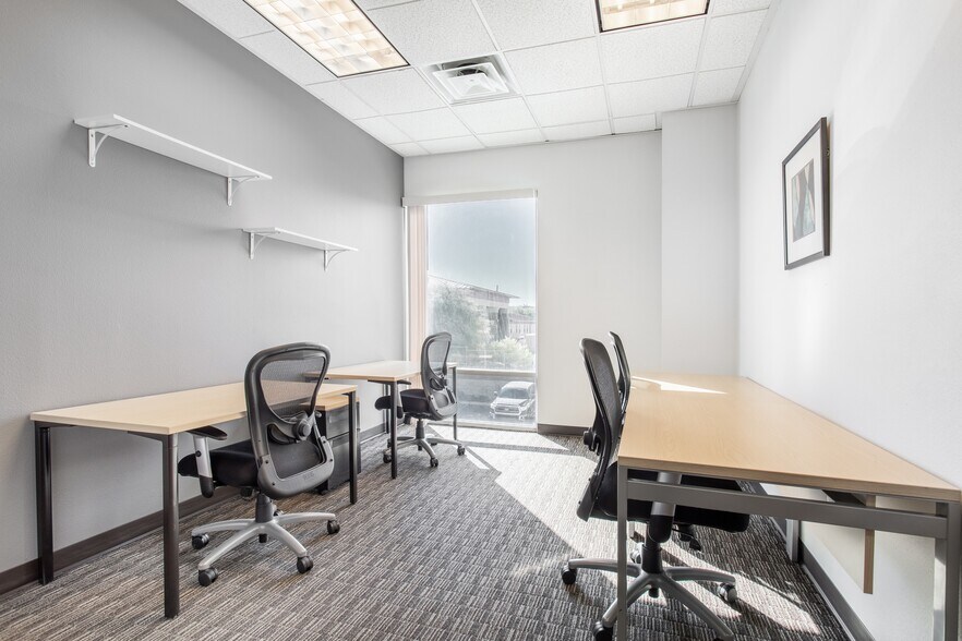 More Photos Of 2300 W Sahara Ave, Las Vegas Coworking Space