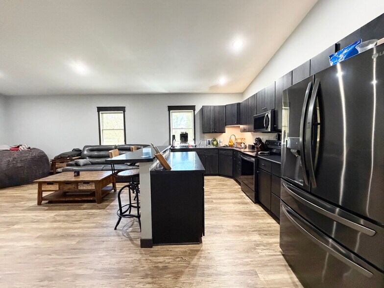 More Photos Of 359 Elm st, New Auburn Freestanding For Sale