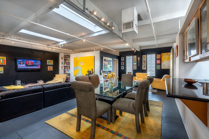 More Photos Of 1920-1928 Hancock St, San Diego Warehouse For Sale