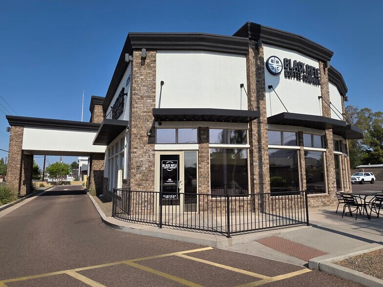 More Photos Of 4126 E Indian School Rd, Phoenix Fast Food For Lease