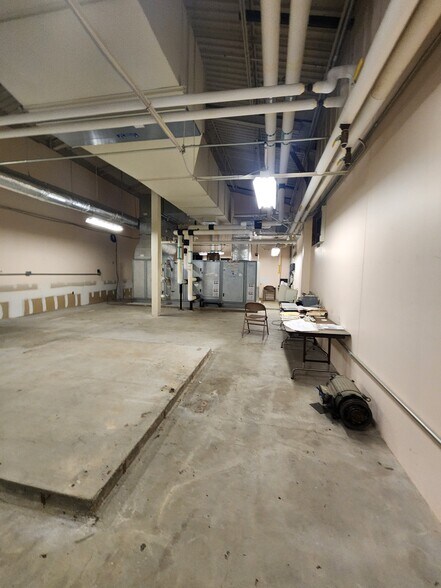 More Photos Of 14733 Main St, Moores Hill Flex For Sale