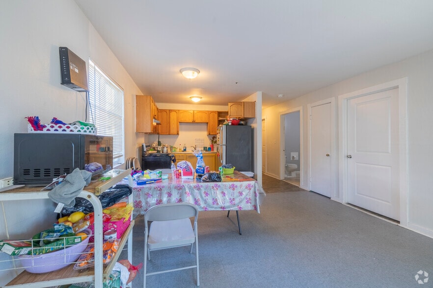 More Photos Of 3142 Coolidge Ave, Oakland Apartments For Sale