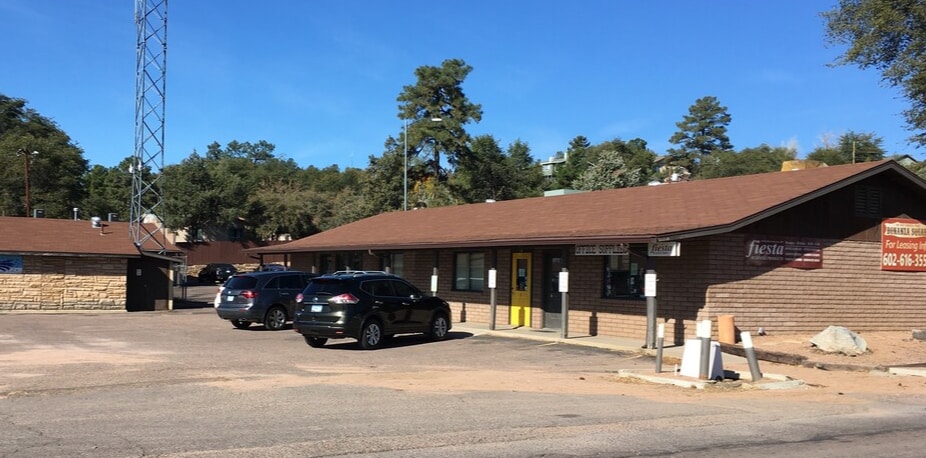 More Photos Of 200 W Frontier St, Payson General Retail For Lease