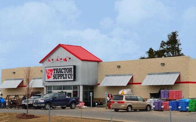 Primary Photo Of 1445 Main St, Leicester Freestanding For Sale