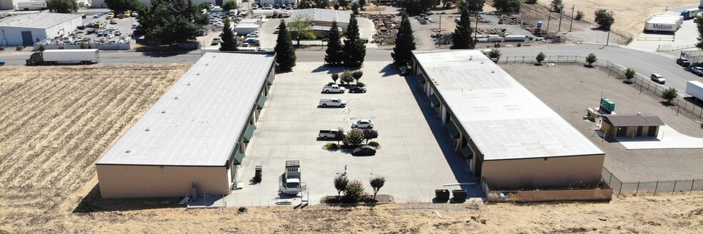 More Photos Of 2173 Wilcox Rd, Stockton Warehouse For Lease