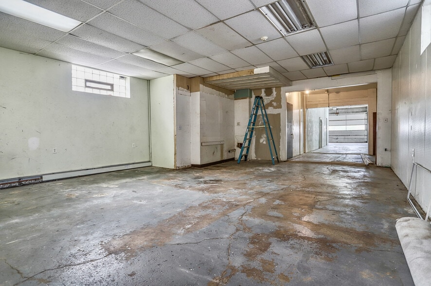 More Photos Of 808 Kennedy Blvd, Union City Storefront Retail Residential For Lease