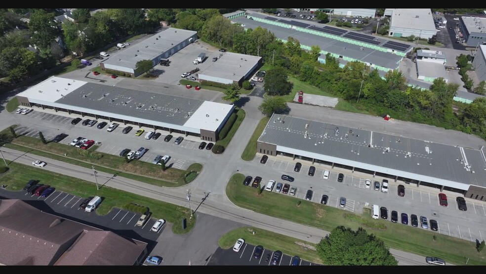 Primary Photo Of 8003 Vinecrest Ave, Louisville Light Manufacturing For Lease