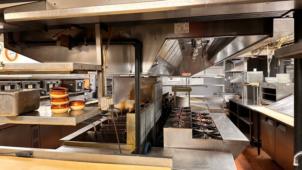 More Photos Of 749 James St, Chicopee Restaurant For Sale