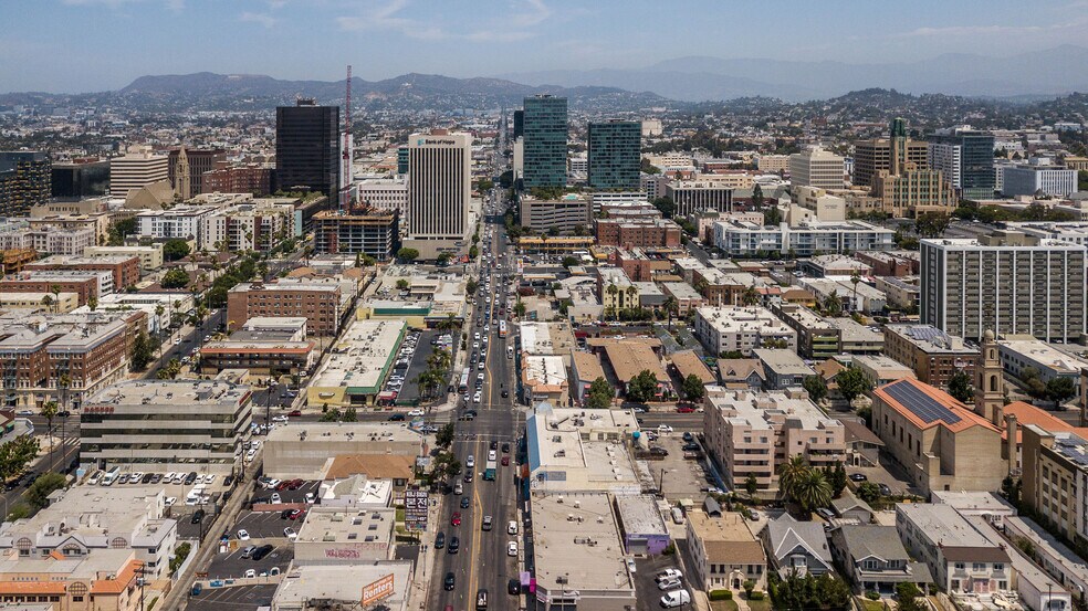More Photos Of 809-811 S Vermont Ave, Los Angeles General Retail For Sale