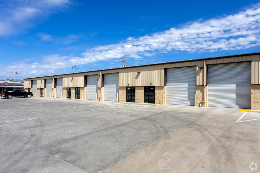 More Photos Of 1600 Olympic Ave, Turlock Warehouse For Lease