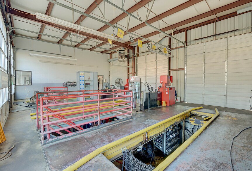 More Photos Of 1112 E Bert Kouns Industrial Loop, Shreveport Carwash For Sale